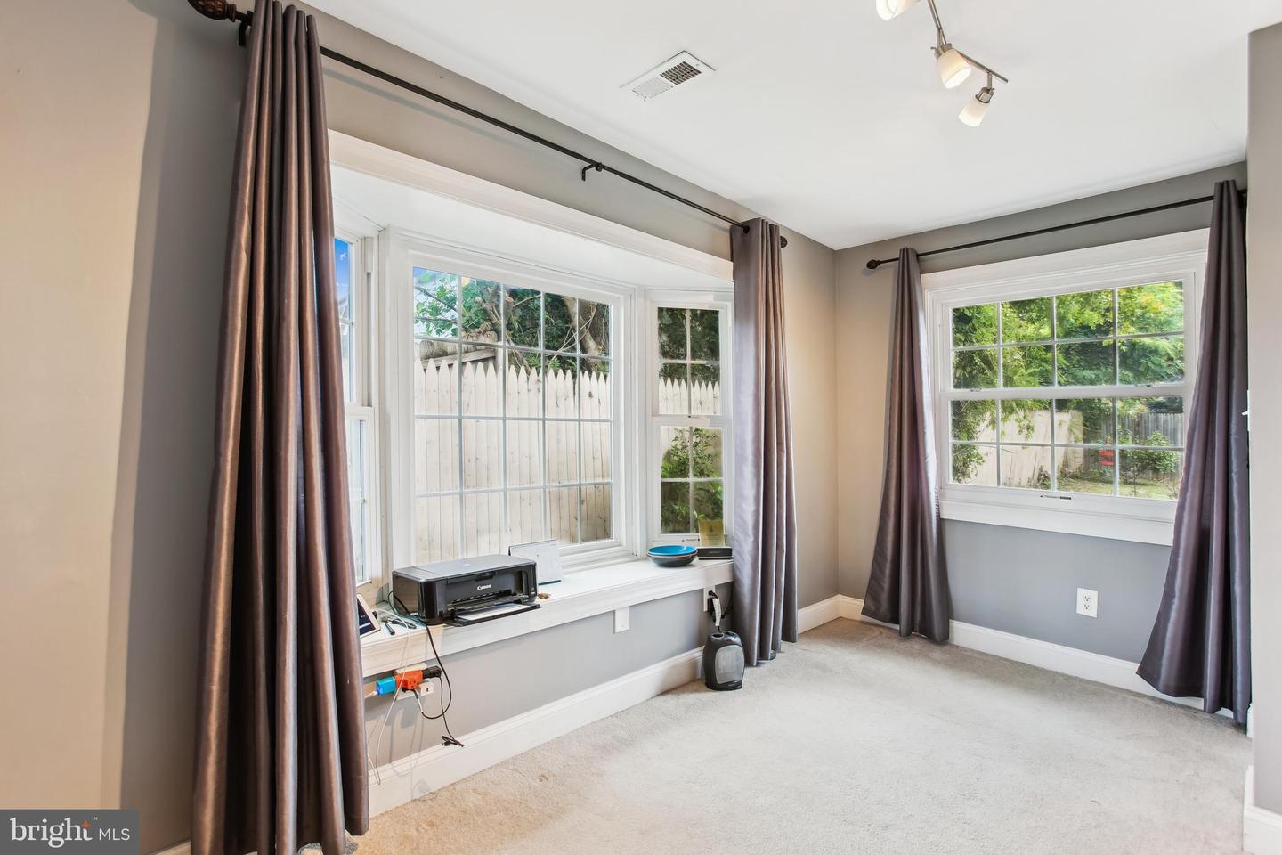 6816 ARLINGTON BLVD, FALLS CHURCH, Virginia 22042, 3 Bedrooms Bedrooms, ,2 BathroomsBathrooms,Residential,For sale,6816 ARLINGTON BLVD,VAFX2256624 MLS # VAFX2256624