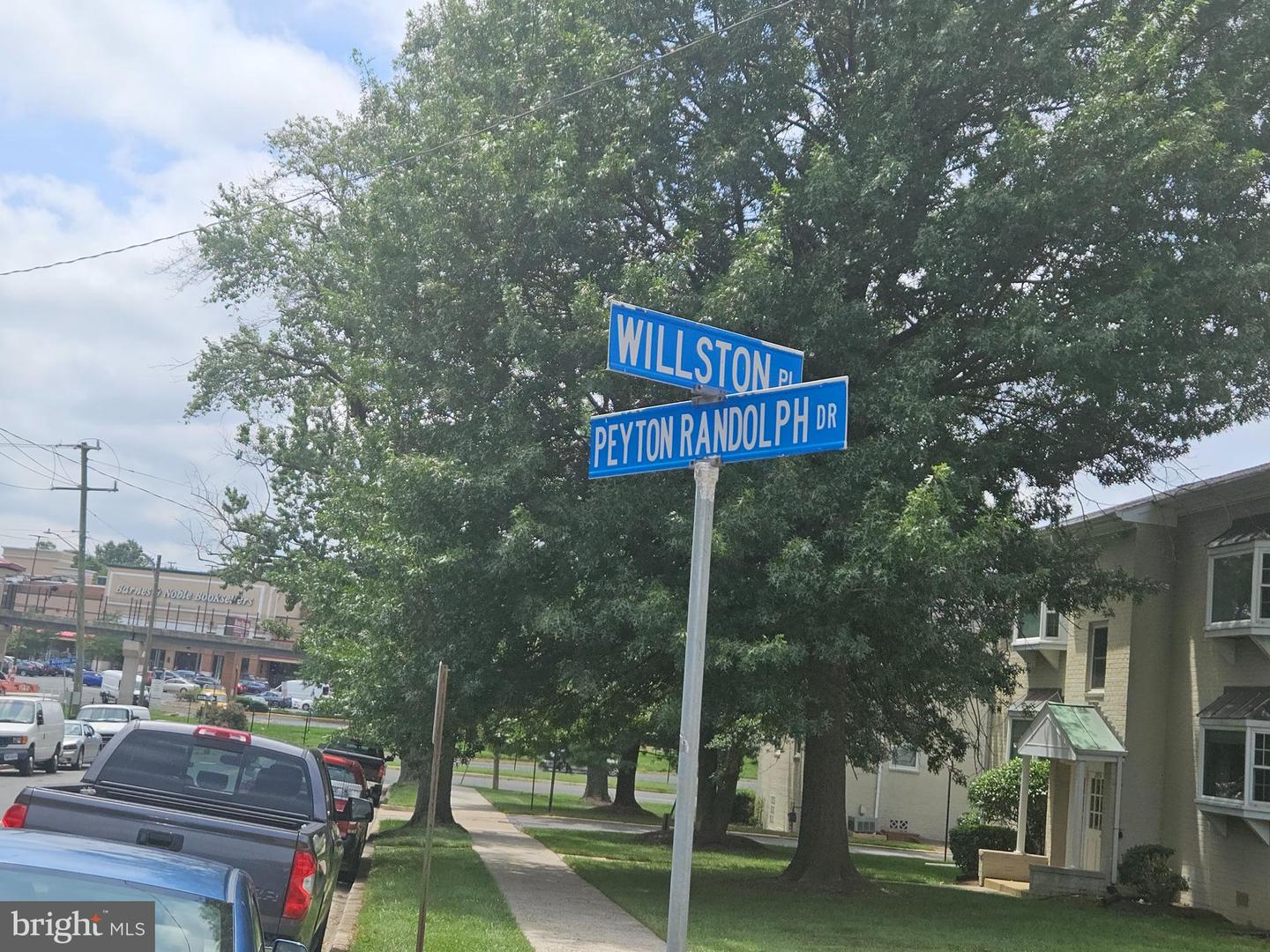 2916 PEYTON RANDOLPH DR #158, FALLS CHURCH, Virginia 22044, 1 Bedroom Bedrooms, ,1 BathroomBathrooms,Residential,For sale,2916 PEYTON RANDOLPH DR #158,VAFX2256644 MLS # VAFX2256644