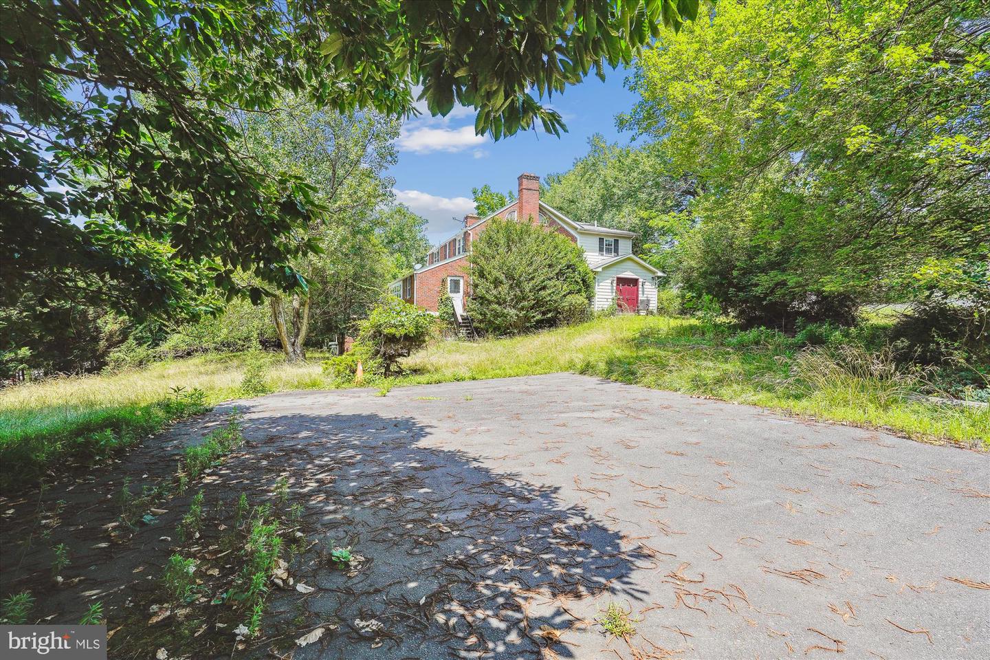 1295 COLVIN FOREST DR, VIENNA, Virginia 22182, 6 Bedrooms Bedrooms, ,3 BathroomsBathrooms,Residential,For sale,1295 COLVIN FOREST DR,VAFX2256656 MLS # VAFX2256656