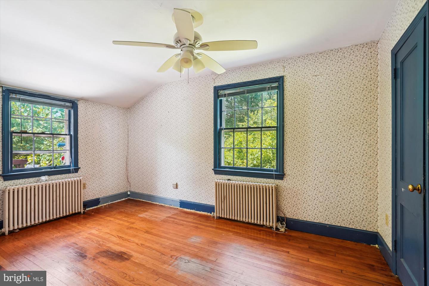 1295 COLVIN FOREST DR, VIENNA, Virginia 22182, 6 Bedrooms Bedrooms, ,3 BathroomsBathrooms,Residential,For sale,1295 COLVIN FOREST DR,VAFX2256656 MLS # VAFX2256656