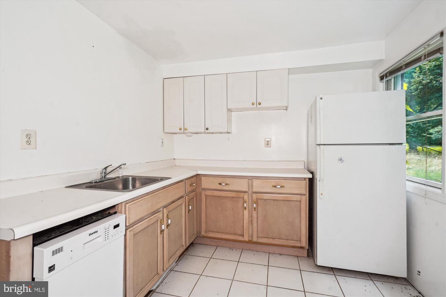 1295 COLVIN FOREST DR, VIENNA, Virginia 22182, 6 Bedrooms Bedrooms, ,3 BathroomsBathrooms,Residential,For sale,1295 COLVIN FOREST DR,VAFX2256656 MLS # VAFX2256656