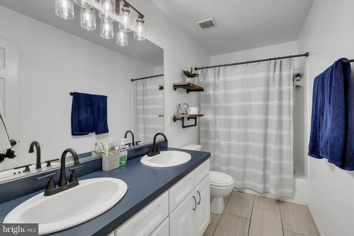 277 GOLDEN LARCH TER NE, LEESBURG, Virginia 20176, 3 Bedrooms Bedrooms, ,2 BathroomsBathrooms,Residential,For sale,277 GOLDEN LARCH TER NE,VALO2102826 MLS # VALO2102826