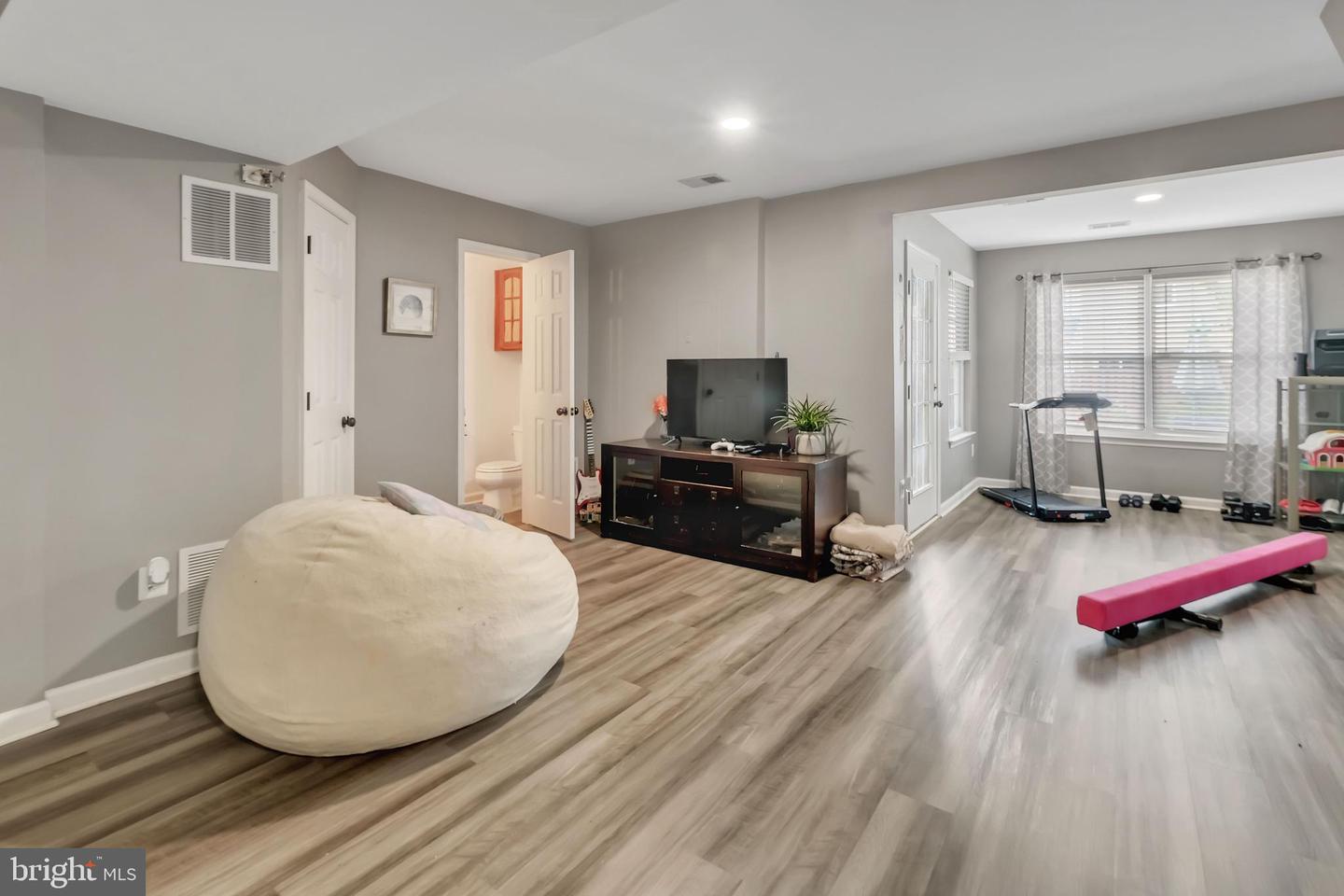 277 GOLDEN LARCH TER NE, LEESBURG, Virginia 20176, 3 Bedrooms Bedrooms, ,2 BathroomsBathrooms,Residential,For sale,277 GOLDEN LARCH TER NE,VALO2102826 MLS # VALO2102826