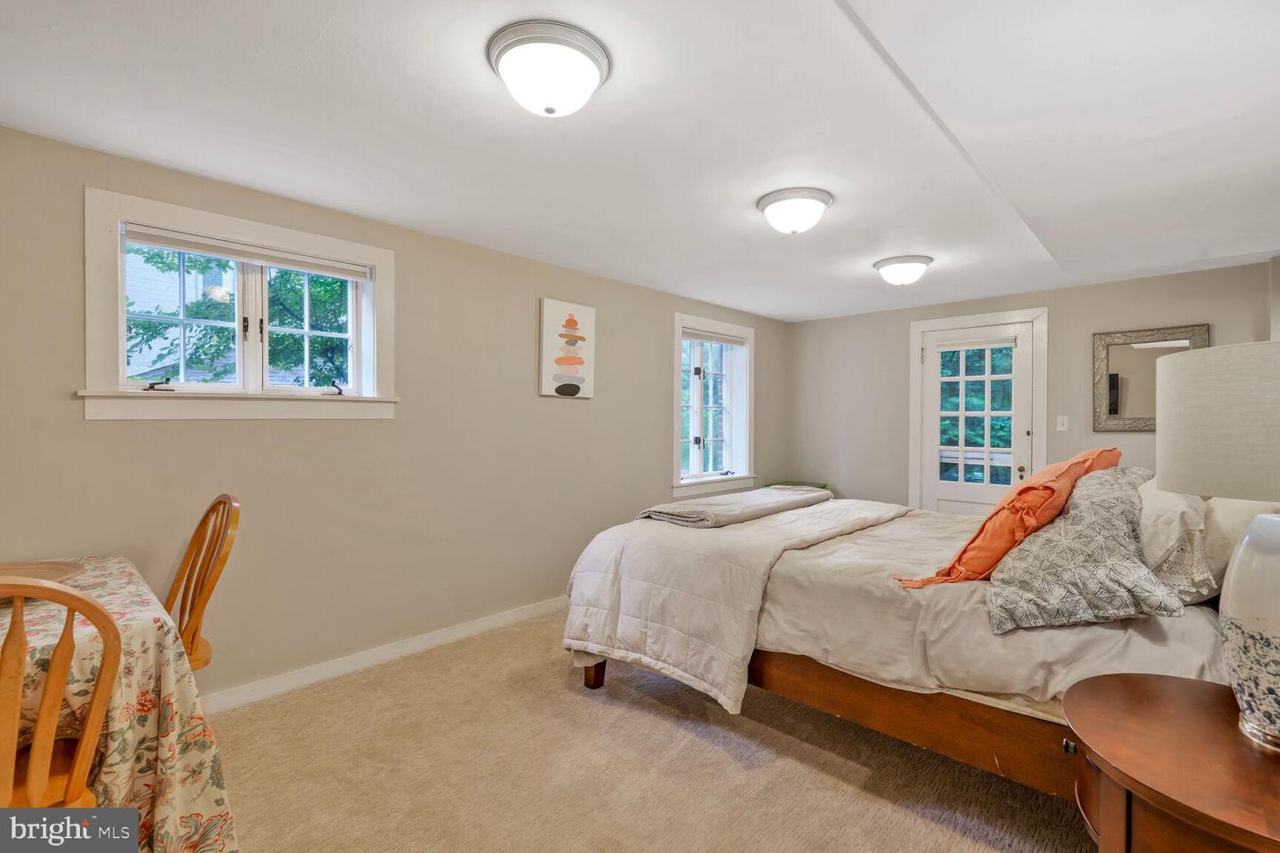 3030 N QUINCY ST, ARLINGTON, Virginia 22207, 4 Bedrooms Bedrooms, ,3 BathroomsBathrooms,Residential,For sale,3030 N QUINCY ST,VAAR2061156 MLS # VAAR2061156