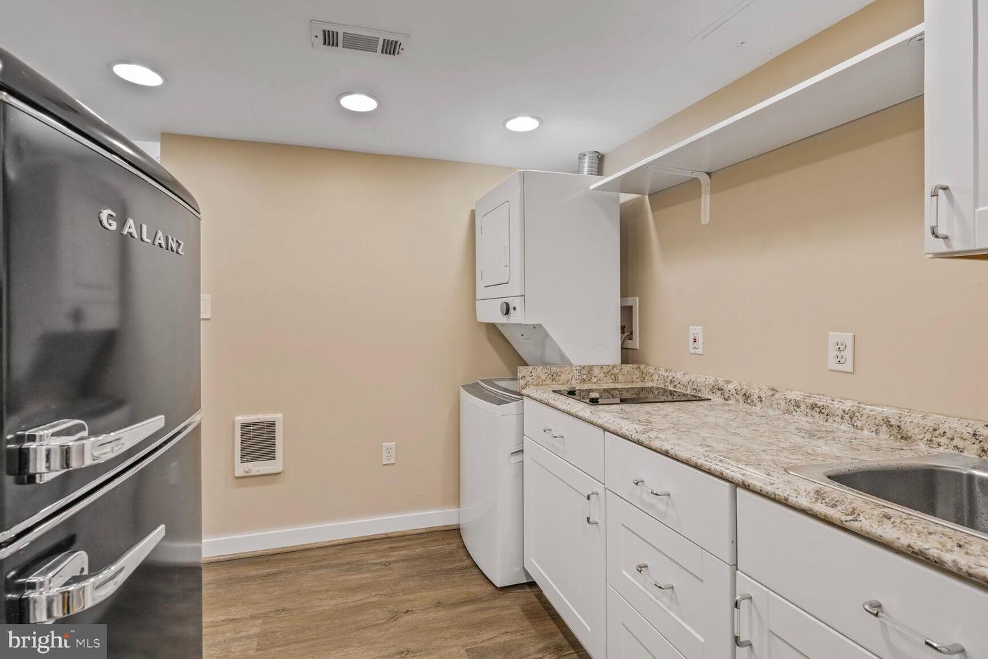 3030 N QUINCY ST, ARLINGTON, Virginia 22207, 4 Bedrooms Bedrooms, ,3 BathroomsBathrooms,Residential,For sale,3030 N QUINCY ST,VAAR2061156 MLS # VAAR2061156
