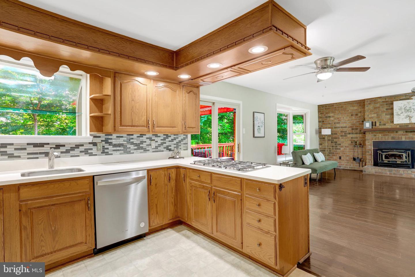8449 THAMES ST, SPRINGFIELD, Virginia 22151, 4 Bedrooms Bedrooms, ,2 BathroomsBathrooms,Residential,For sale,8449 THAMES ST,VAFX2256662 MLS # VAFX2256662