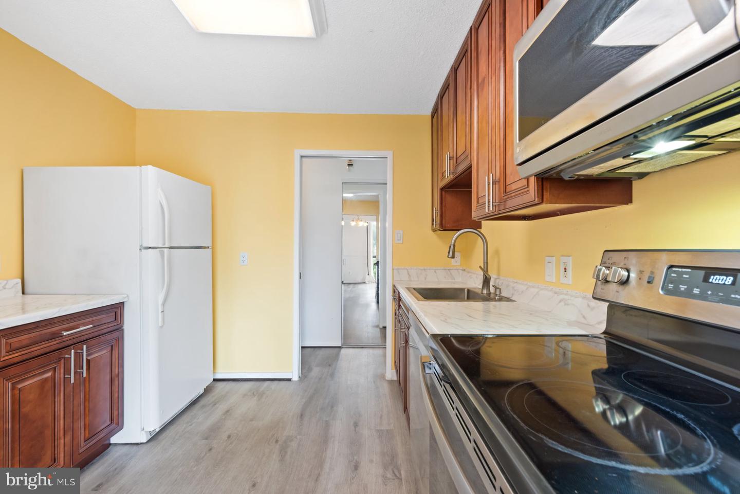 2311 PIMMIT DR #606, FALLS CHURCH, Virginia 22043, 1 Bedroom Bedrooms, ,1 BathroomBathrooms,Residential,For sale,2311 PIMMIT DR #606,VAFX2256668 MLS # VAFX2256668