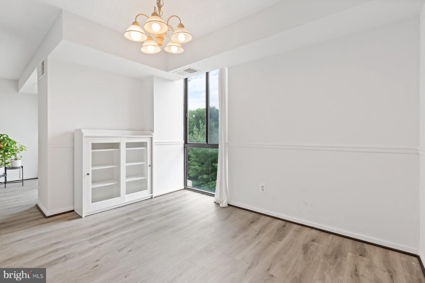 2311 PIMMIT DR #606, FALLS CHURCH, Virginia 22043, 1 Bedroom Bedrooms, ,1 BathroomBathrooms,Residential,For sale,2311 PIMMIT DR #606,VAFX2256668 MLS # VAFX2256668