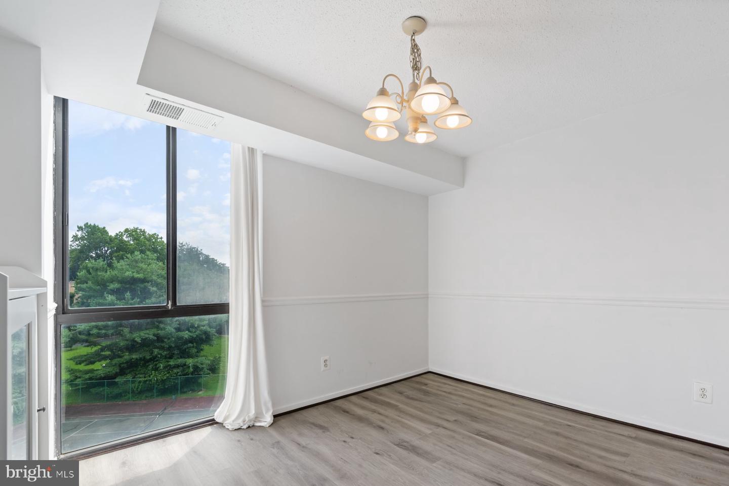 2311 PIMMIT DR #606, FALLS CHURCH, Virginia 22043, 1 Bedroom Bedrooms, ,1 BathroomBathrooms,Residential,For sale,2311 PIMMIT DR #606,VAFX2256668 MLS # VAFX2256668