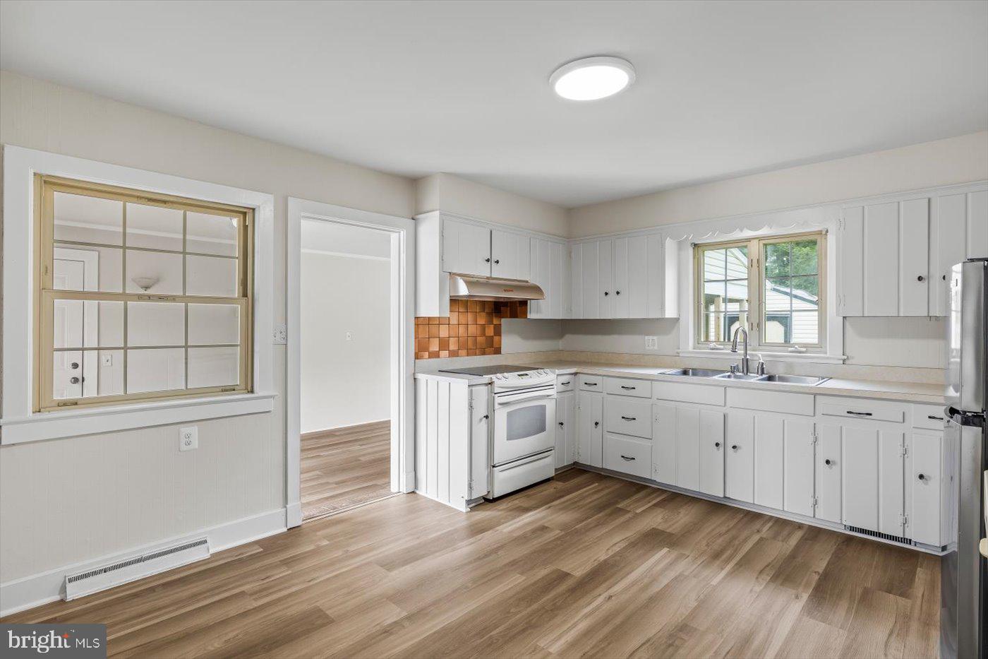 300 PHILLIPS ST, FREDERICKSBURG, Virginia 22405, 4 Bedrooms Bedrooms, ,2 BathroomsBathrooms,Residential,For sale,300 PHILLIPS ST,VAST2041010 MLS # VAST2041010