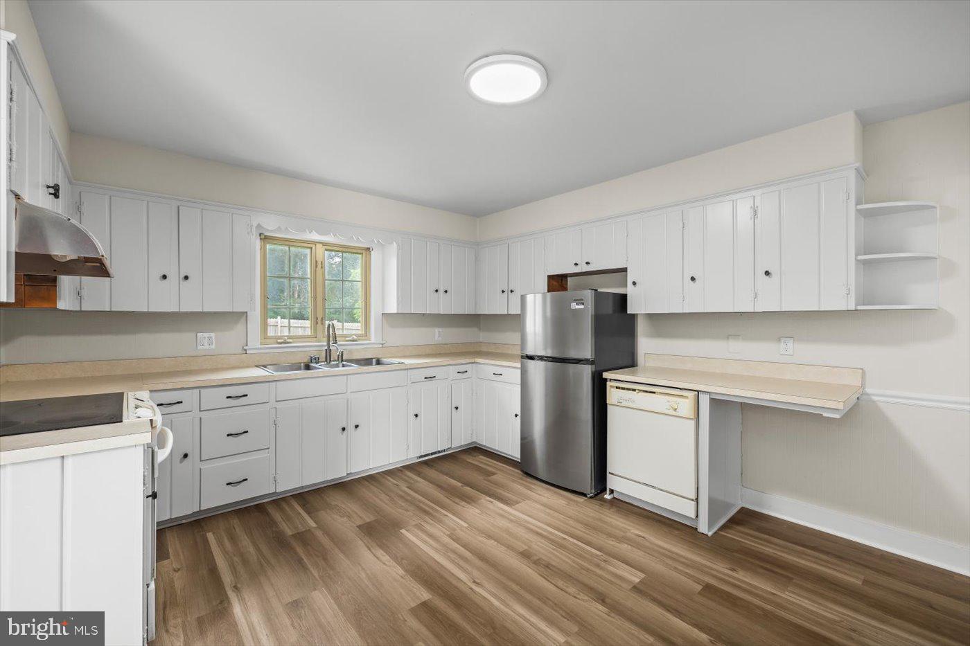 300 PHILLIPS ST, FREDERICKSBURG, Virginia 22405, 4 Bedrooms Bedrooms, ,2 BathroomsBathrooms,Residential,For sale,300 PHILLIPS ST,VAST2041010 MLS # VAST2041010