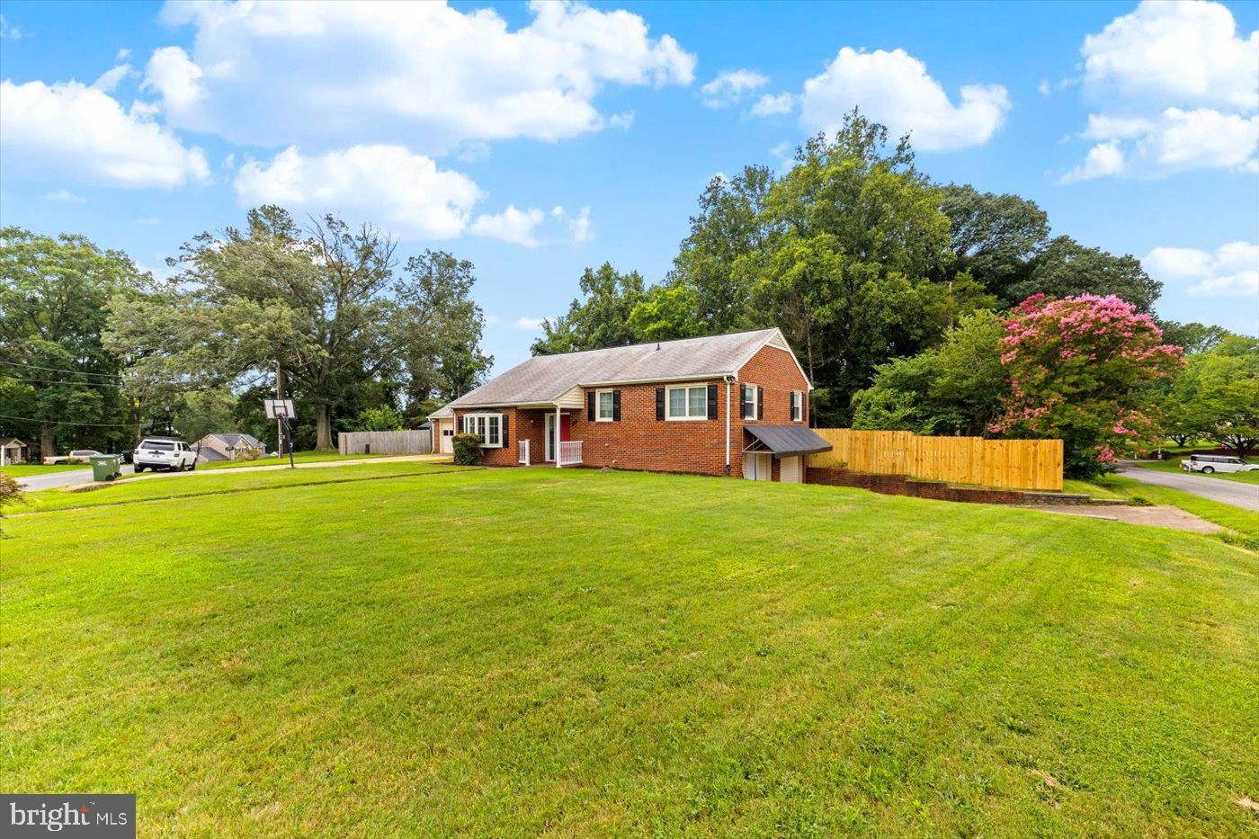 300 PHILLIPS ST, FREDERICKSBURG, Virginia 22405, 4 Bedrooms Bedrooms, ,2 BathroomsBathrooms,Residential,For sale,300 PHILLIPS ST,VAST2041010 MLS # VAST2041010