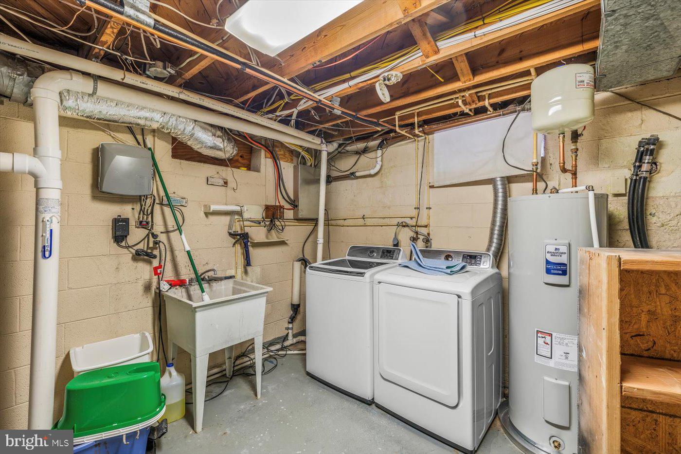 300 PHILLIPS ST, FREDERICKSBURG, Virginia 22405, 4 Bedrooms Bedrooms, ,2 BathroomsBathrooms,Residential,For sale,300 PHILLIPS ST,VAST2041010 MLS # VAST2041010