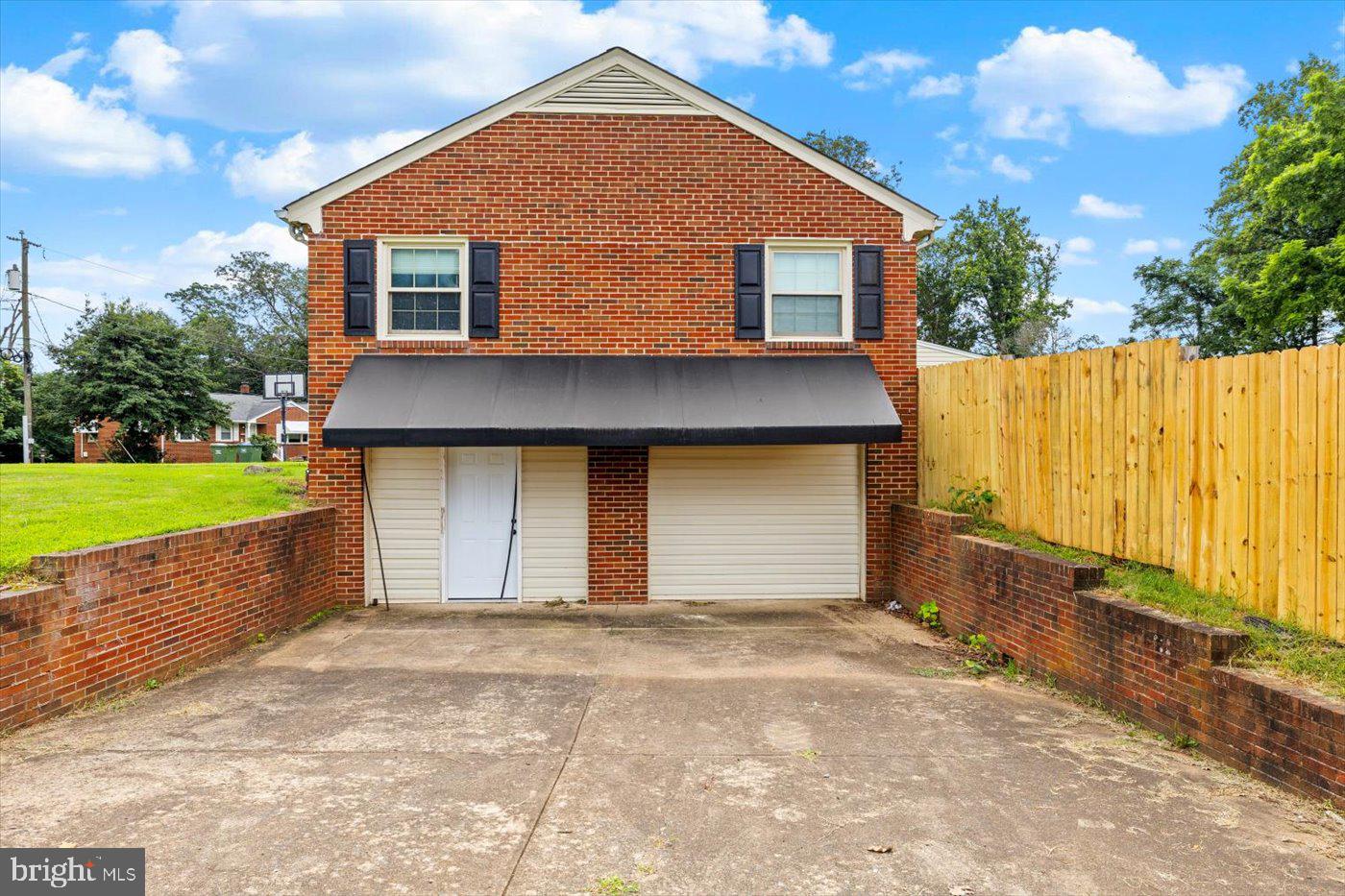 300 PHILLIPS ST, FREDERICKSBURG, Virginia 22405, 4 Bedrooms Bedrooms, ,2 BathroomsBathrooms,Residential,For sale,300 PHILLIPS ST,VAST2041010 MLS # VAST2041010