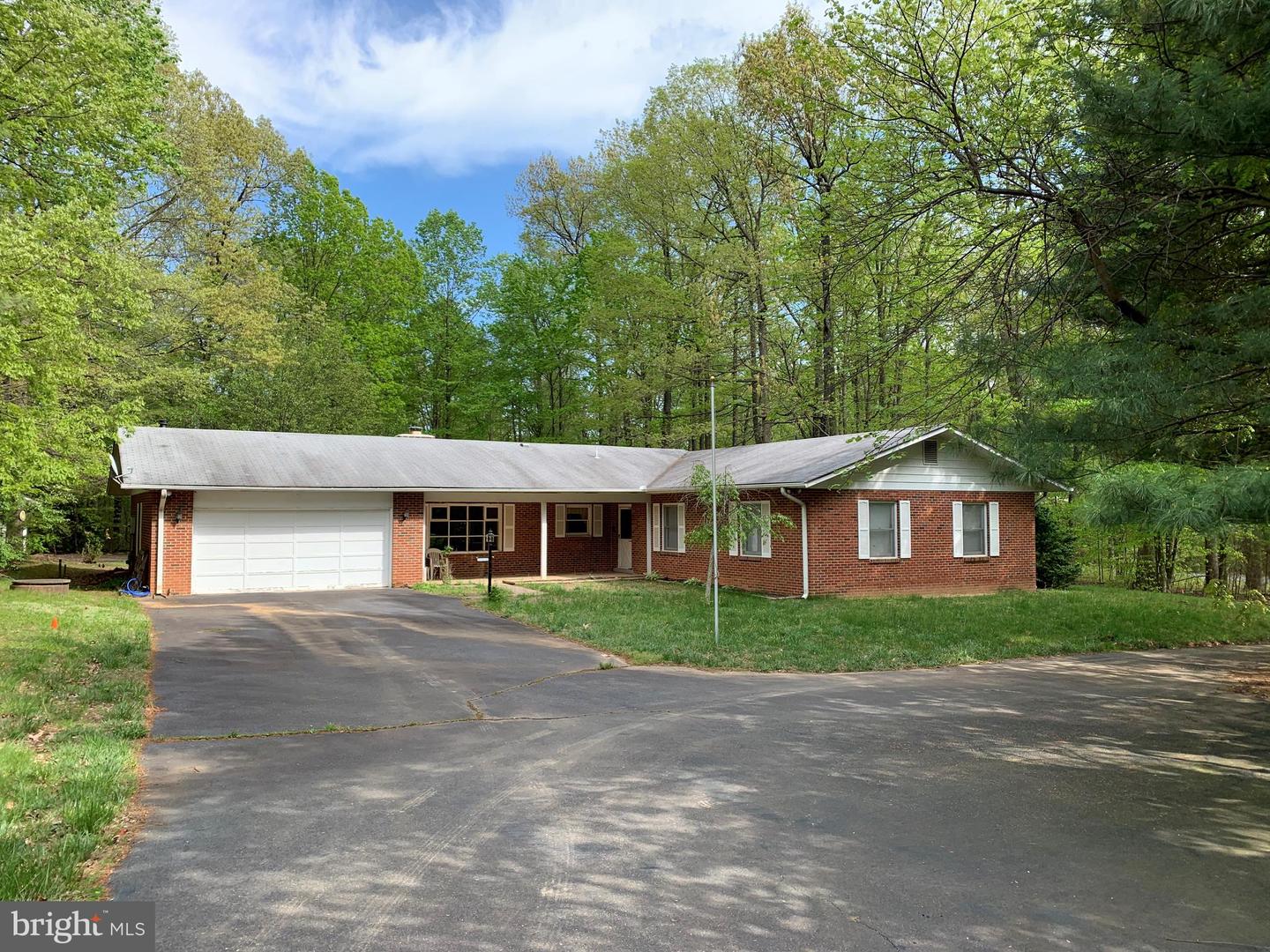 4515 SHIRLEY GATE RD, FAIRFAX, Virginia 22030, 4 Bedrooms Bedrooms, ,2 BathroomsBathrooms,Residential,For sale,4515 SHIRLEY GATE RD,VAFX2256678 MLS # VAFX2256678
