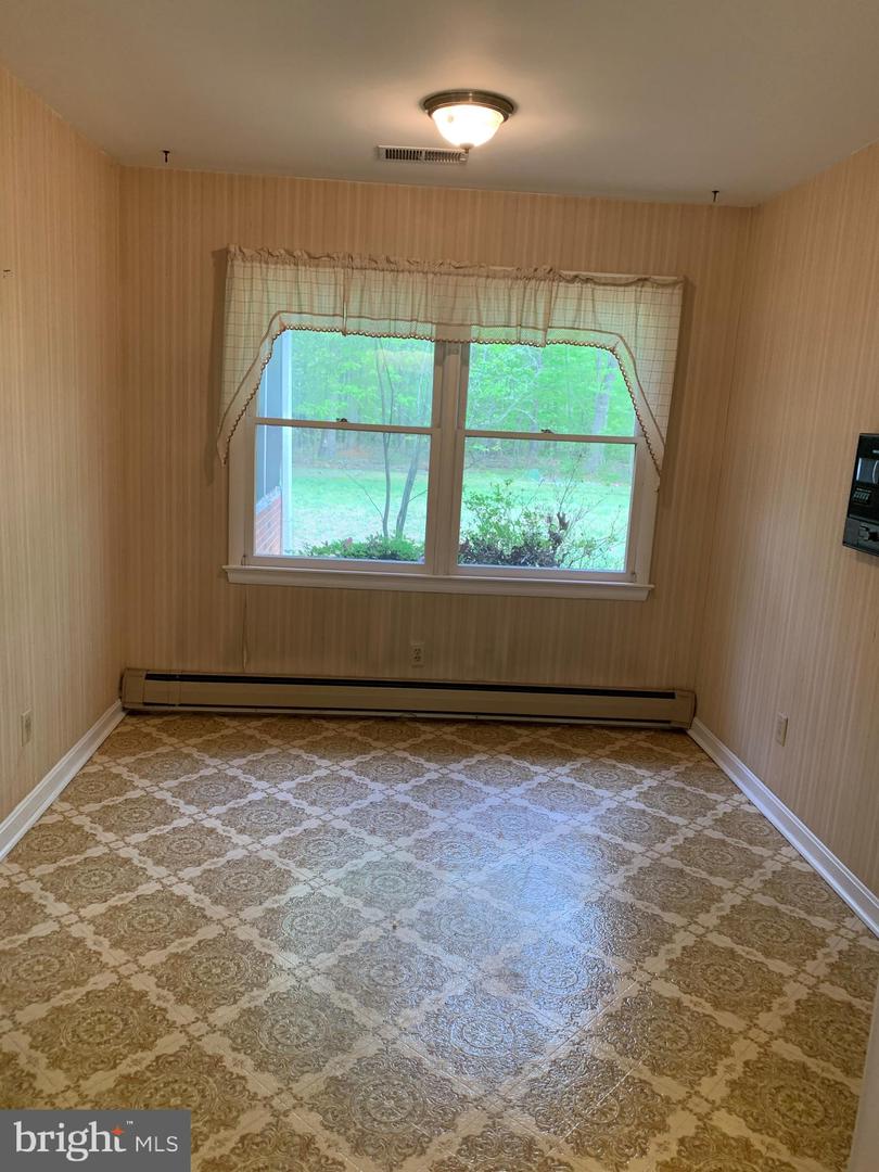 4515 SHIRLEY GATE RD, FAIRFAX, Virginia 22030, 4 Bedrooms Bedrooms, ,2 BathroomsBathrooms,Residential,For sale,4515 SHIRLEY GATE RD,VAFX2256678 MLS # VAFX2256678