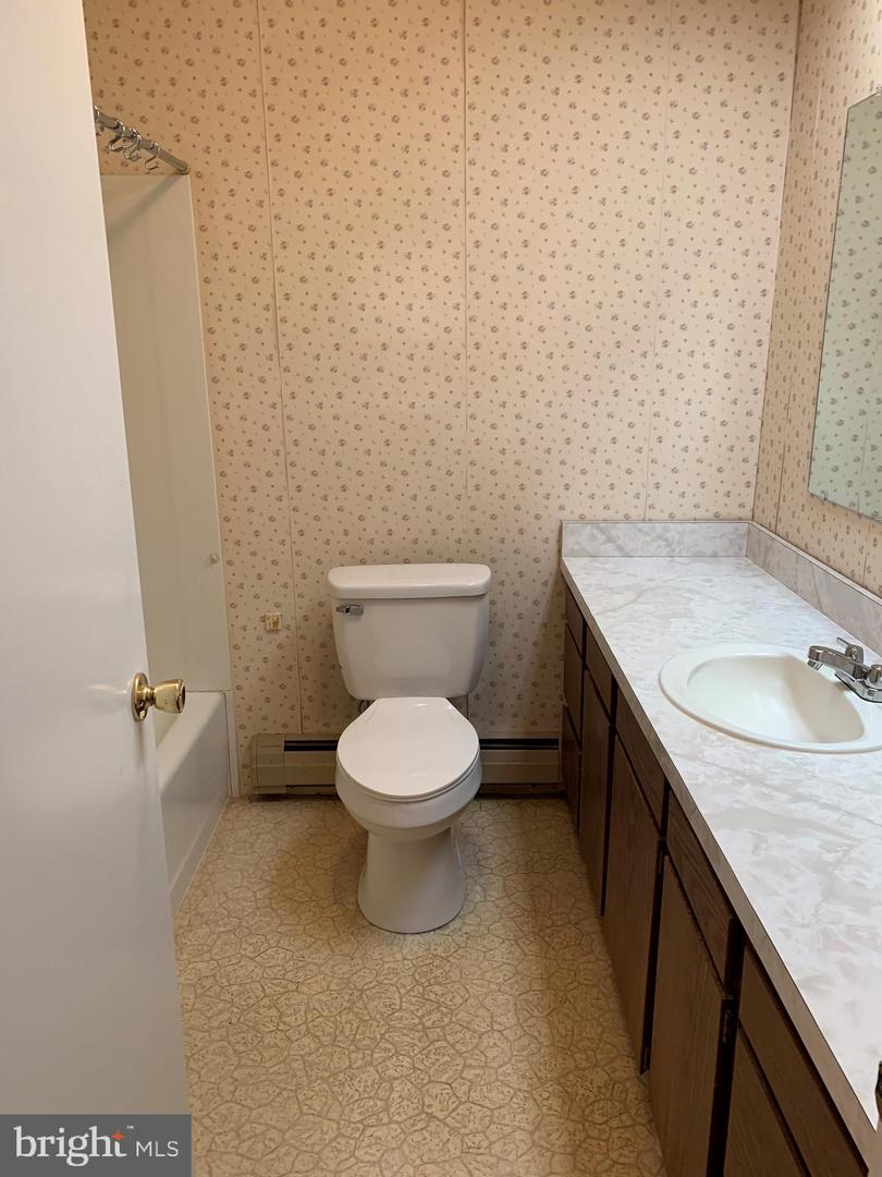 4515 SHIRLEY GATE RD, FAIRFAX, Virginia 22030, 4 Bedrooms Bedrooms, ,2 BathroomsBathrooms,Residential,For sale,4515 SHIRLEY GATE RD,VAFX2256678 MLS # VAFX2256678