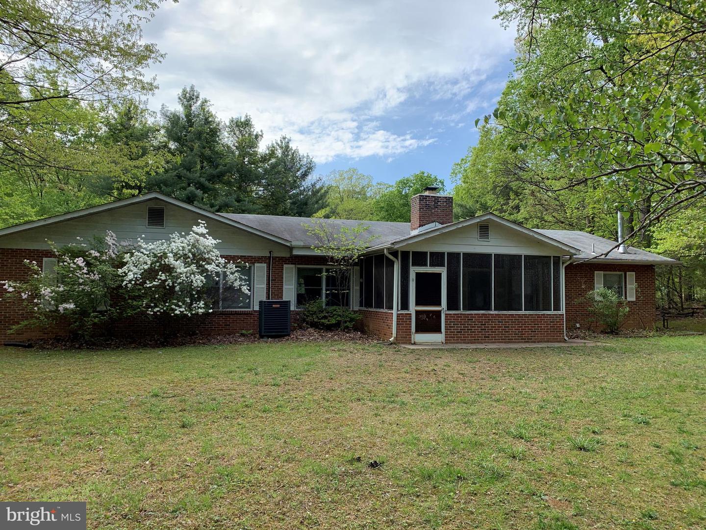 4515 SHIRLEY GATE RD, FAIRFAX, Virginia 22030, 4 Bedrooms Bedrooms, ,2 BathroomsBathrooms,Residential,For sale,4515 SHIRLEY GATE RD,VAFX2256678 MLS # VAFX2256678