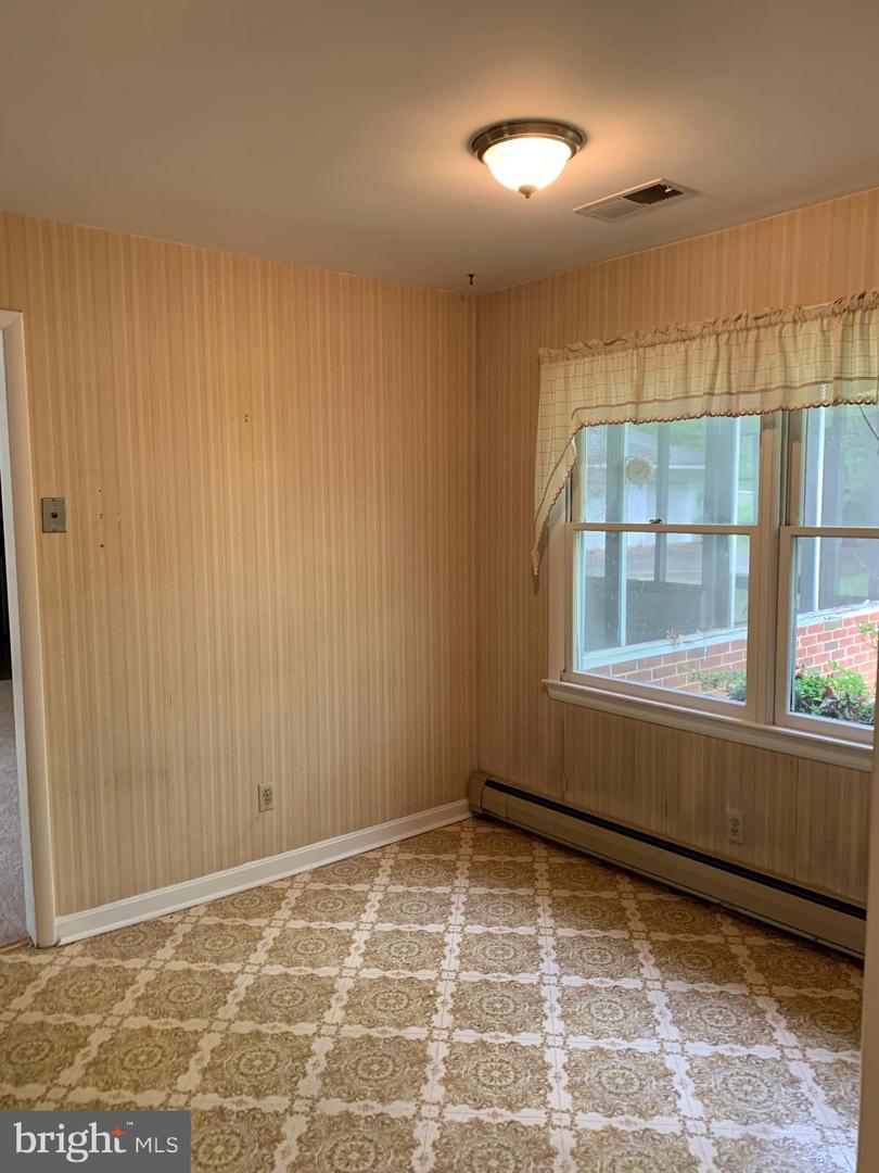 4515 SHIRLEY GATE RD, FAIRFAX, Virginia 22030, 4 Bedrooms Bedrooms, ,2 BathroomsBathrooms,Residential,For sale,4515 SHIRLEY GATE RD,VAFX2256678 MLS # VAFX2256678