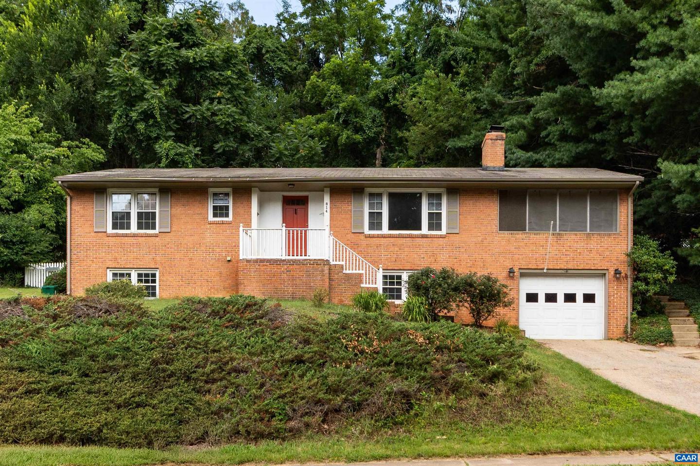 814 N COALTER ST, STAUNTON, Virginia 24401, 4 Bedrooms Bedrooms, ,3 BathroomsBathrooms,Residential,For sale,814 N COALTER ST,666960 MLS # 666960