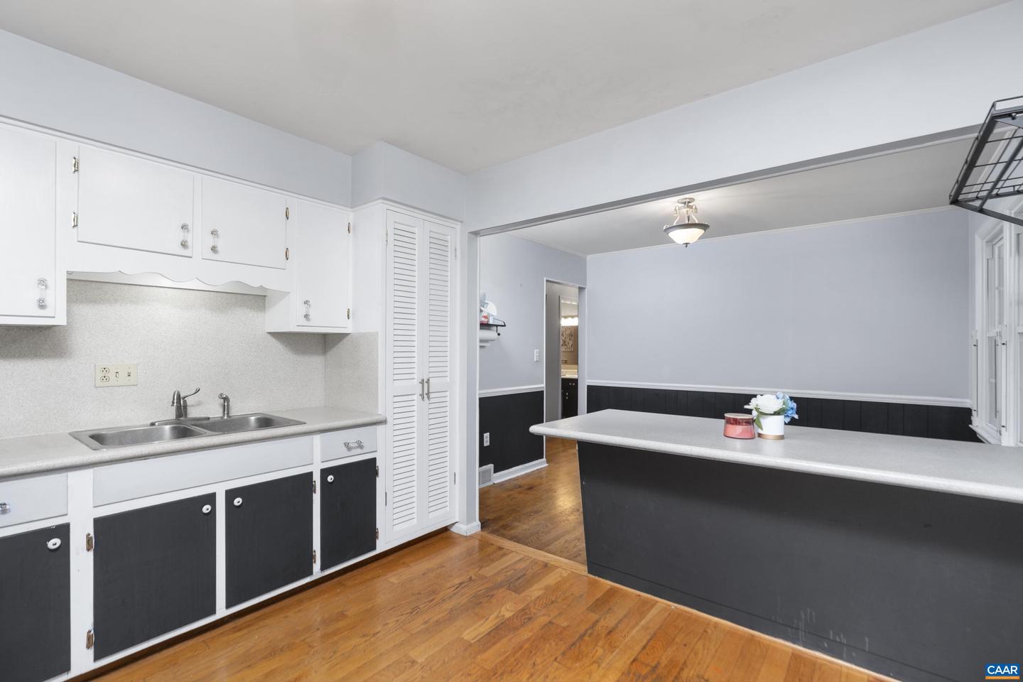 814 N COALTER ST, STAUNTON, Virginia 24401, 4 Bedrooms Bedrooms, ,3 BathroomsBathrooms,Residential,For sale,814 N COALTER ST,666960 MLS # 666960