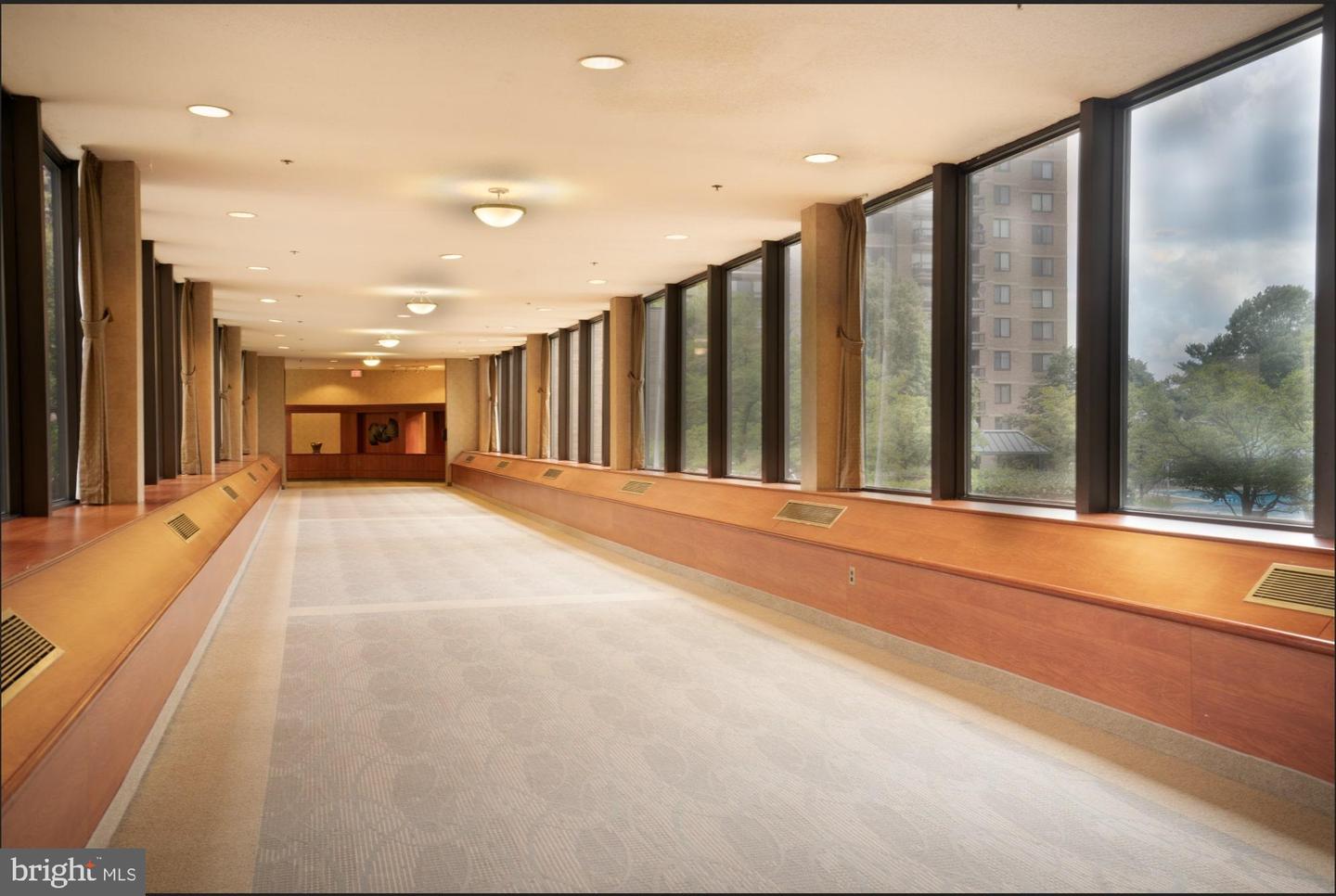 5505 SEMINARY RD #905N, FALLS CHURCH, Virginia 22041, 3 Bedrooms Bedrooms, 5 Rooms Rooms,2 BathroomsBathrooms,Residential,For sale,5505 SEMINARY RD #905N,VAFX2256684 MLS # VAFX2256684