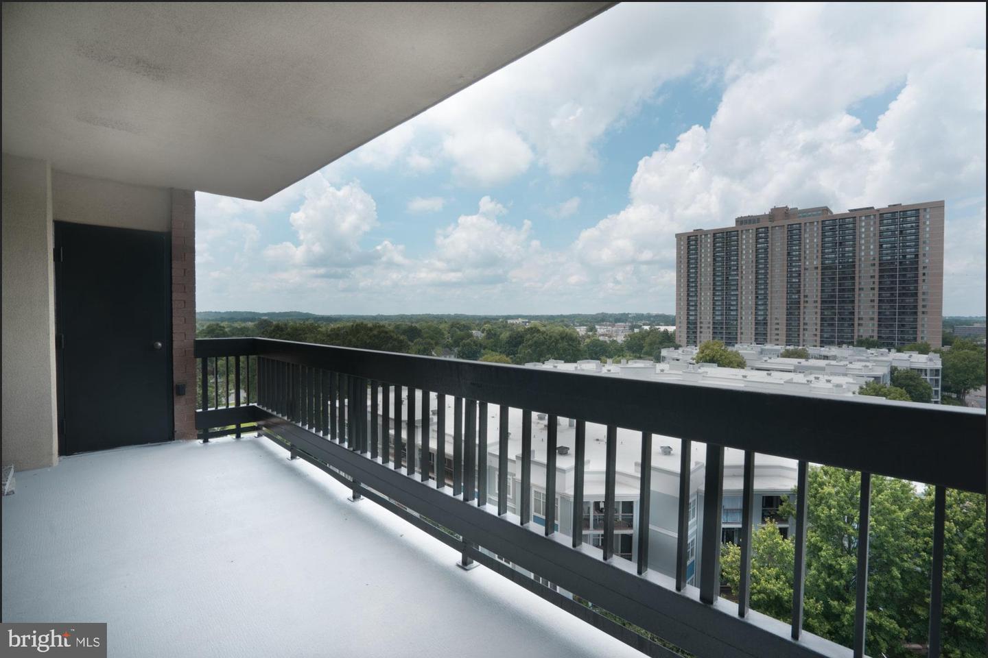 5505 SEMINARY RD #905N, FALLS CHURCH, Virginia 22041, 3 Bedrooms Bedrooms, 5 Rooms Rooms,2 BathroomsBathrooms,Residential,For sale,5505 SEMINARY RD #905N,VAFX2256684 MLS # VAFX2256684