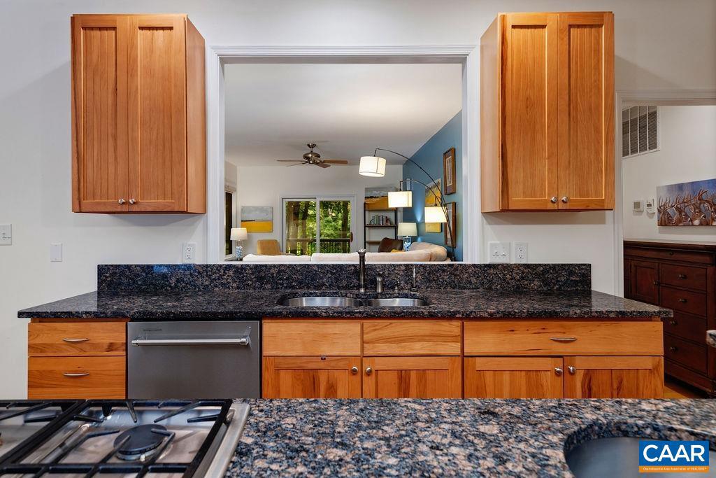 74 GRAY BIRCH LN, WINTERGREEN RESORT, Virginia 22967, 5 Bedrooms Bedrooms, ,3 BathroomsBathrooms,Residential,For sale,74 GRAY BIRCH LN,666961 MLS # 666961