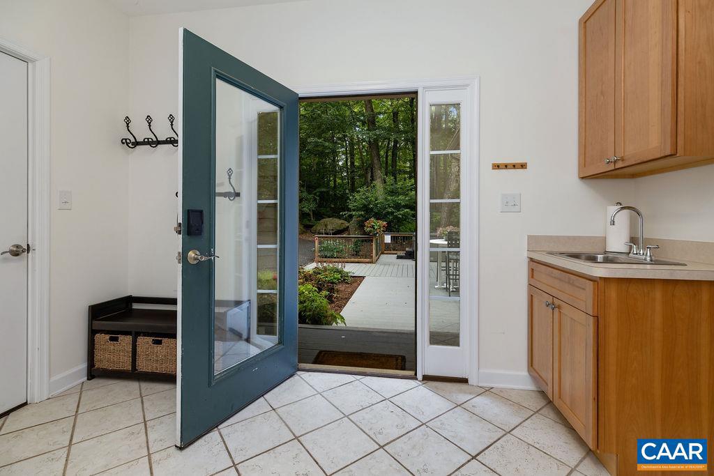 74 GRAY BIRCH LN, WINTERGREEN RESORT, Virginia 22967, 5 Bedrooms Bedrooms, ,3 BathroomsBathrooms,Residential,For sale,74 GRAY BIRCH LN,666961 MLS # 666961