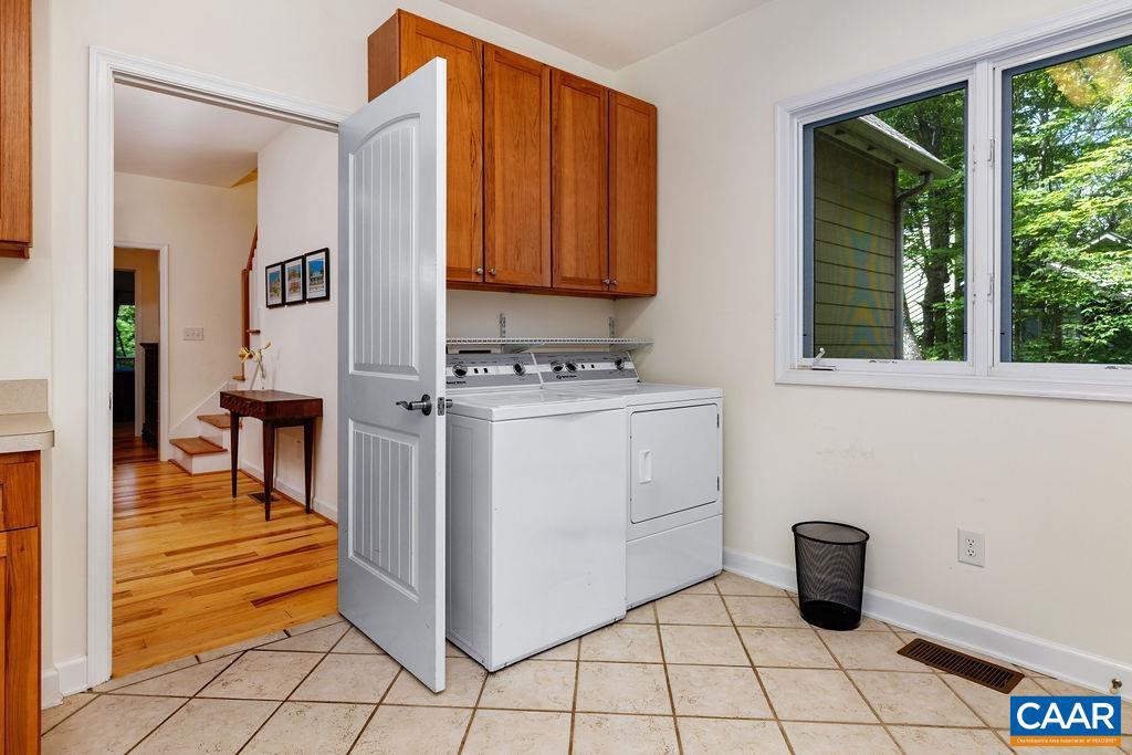 74 GRAY BIRCH LN, WINTERGREEN RESORT, Virginia 22967, 5 Bedrooms Bedrooms, ,3 BathroomsBathrooms,Residential,For sale,74 GRAY BIRCH LN,666961 MLS # 666961
