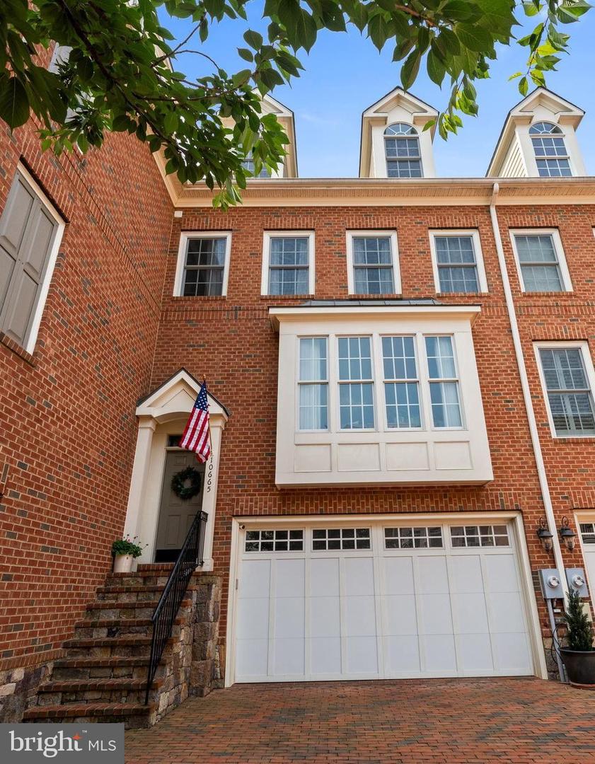 10665 YORKTOWN CT, FAIRFAX, Virginia 22030, 3 Bedrooms Bedrooms, ,3 BathroomsBathrooms,Residential,For sale,10665 YORKTOWN CT,VAFC2006674 MLS # VAFC2006674