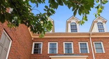 10665 YORKTOWN CT, FAIRFAX, Virginia 22030, 3 Bedrooms Bedrooms, ,3 BathroomsBathrooms,Residential,For sale,10665 YORKTOWN CT,VAFC2006674 MLS # VAFC2006674