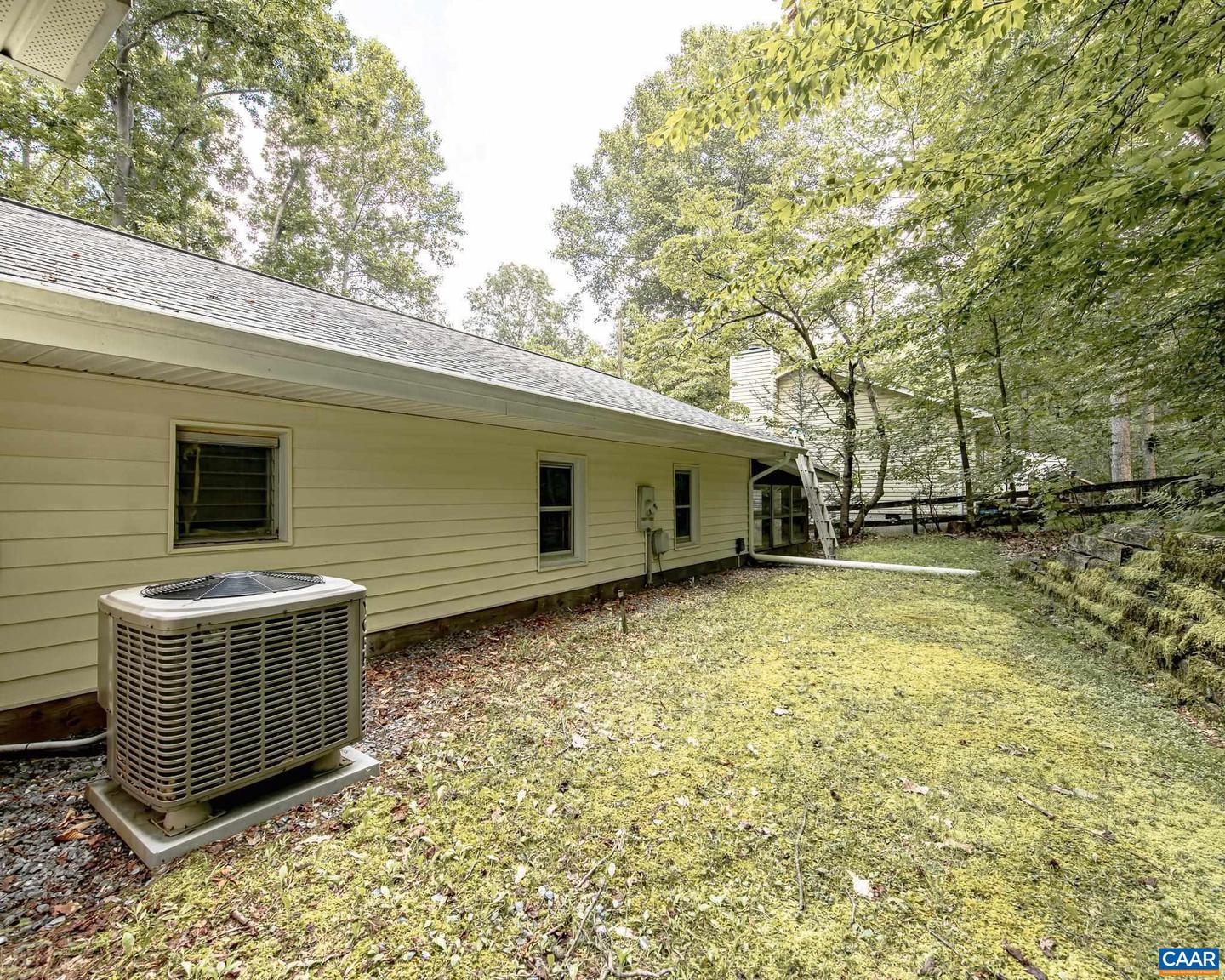 2011 S LAKESHORE DR, LOUISA, Virginia 23093, 4 Bedrooms Bedrooms, ,2 BathroomsBathrooms,Residential,For sale,2011 S LAKESHORE DR,666964 MLS # 666964