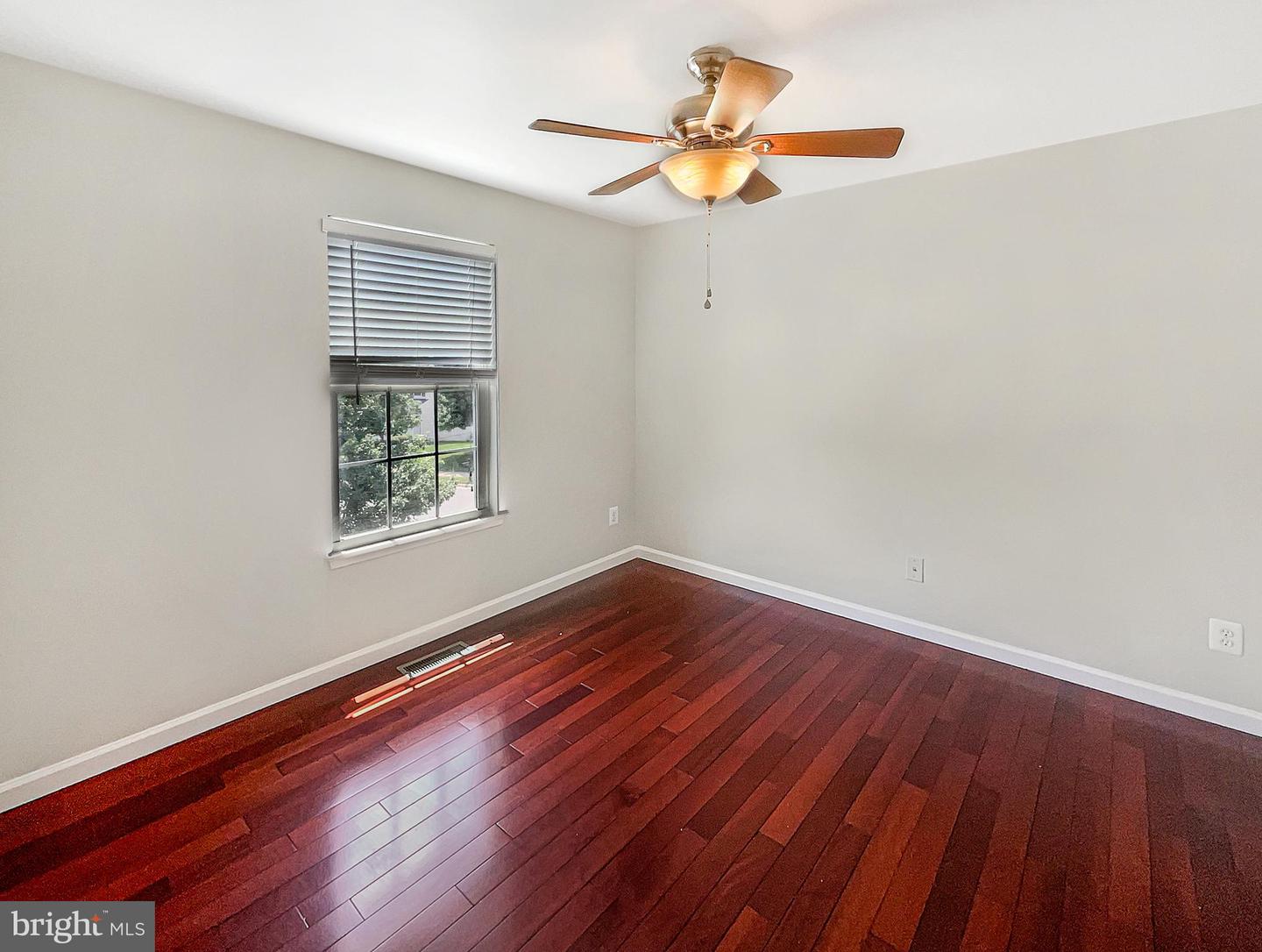 2641 MYRTLEWOOD DR, DUMFRIES, Virginia 22026, 4 Bedrooms Bedrooms, ,3 BathroomsBathrooms,Residential,For sale,2641 MYRTLEWOOD DR,VAPW2099688 MLS # VAPW2099688