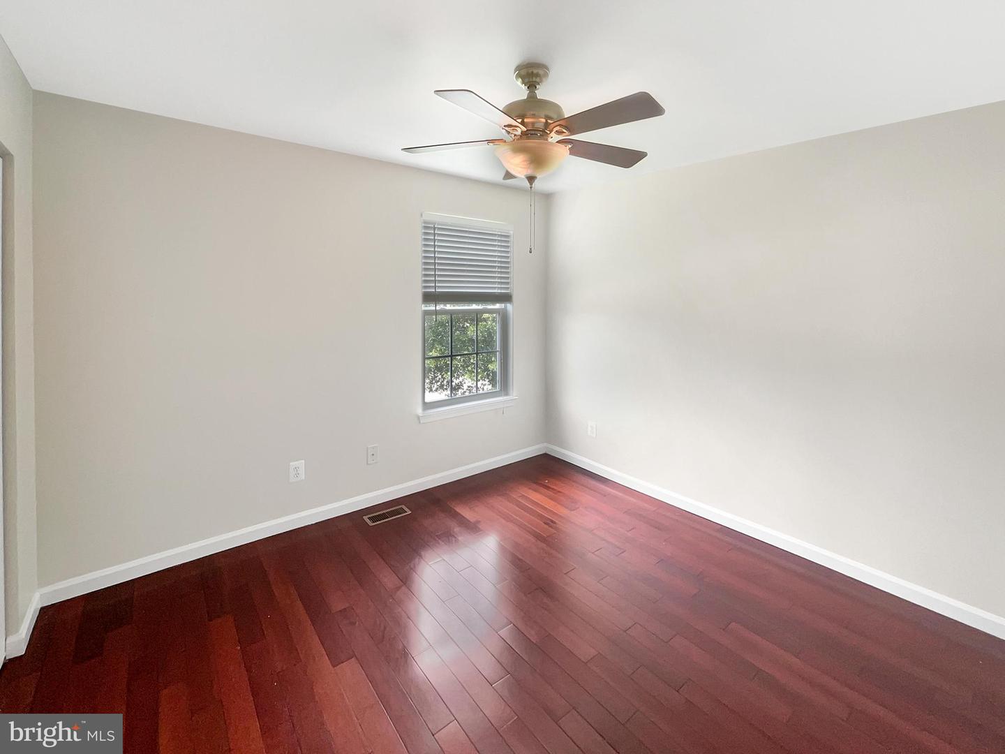 2641 MYRTLEWOOD DR, DUMFRIES, Virginia 22026, 4 Bedrooms Bedrooms, ,3 BathroomsBathrooms,Residential,For sale,2641 MYRTLEWOOD DR,VAPW2099688 MLS # VAPW2099688