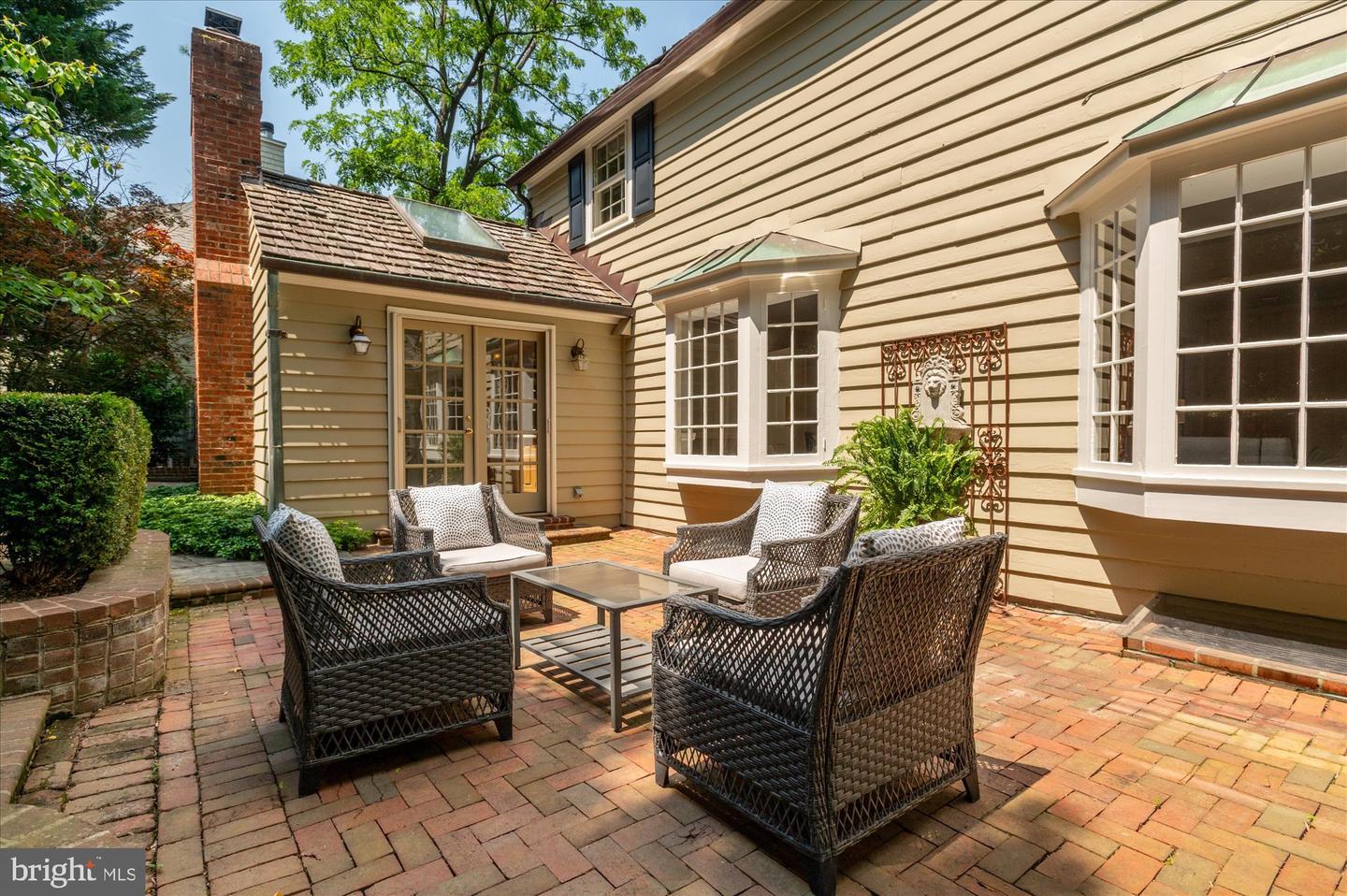 3614 N ABINGDON ST, ARLINGTON, Virginia 22207, 4 Bedrooms Bedrooms, ,3 BathroomsBathrooms,Residential,For sale,3614 N ABINGDON ST,VAAR2061164 MLS # VAAR2061164