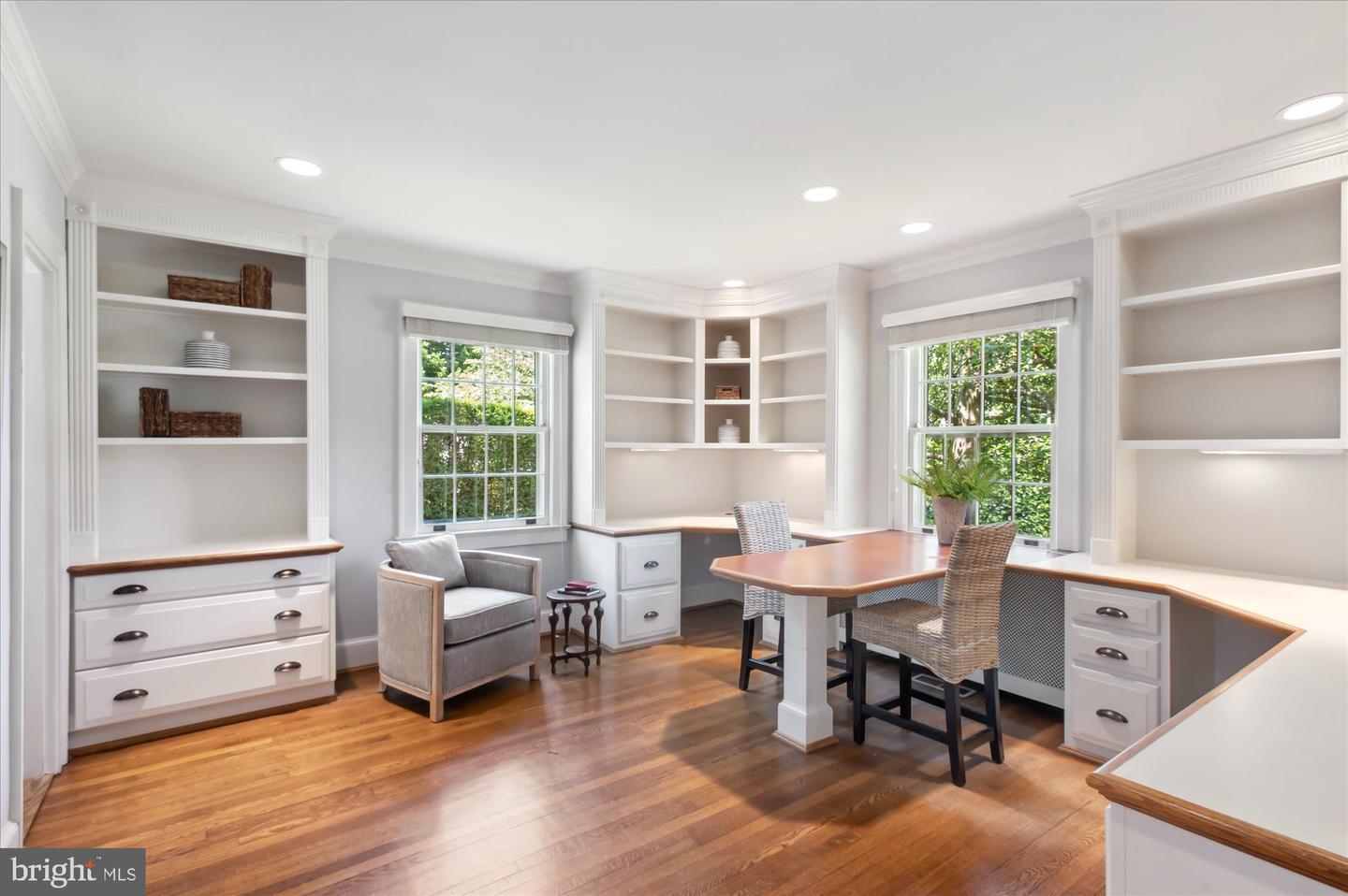 3614 N ABINGDON ST, ARLINGTON, Virginia 22207, 4 Bedrooms Bedrooms, ,3 BathroomsBathrooms,Residential,For sale,3614 N ABINGDON ST,VAAR2061164 MLS # VAAR2061164