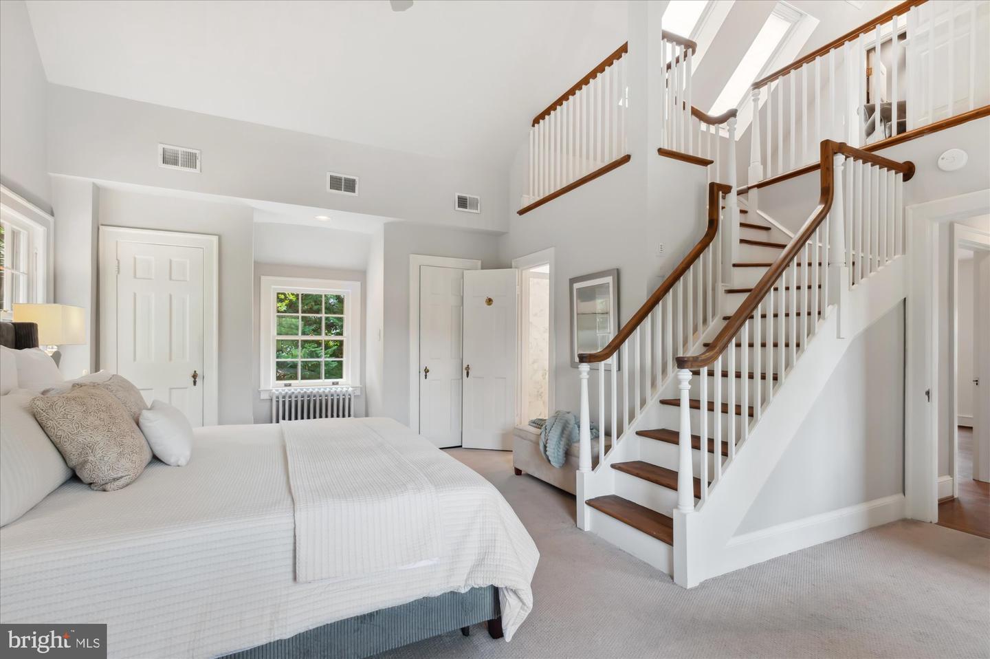 3614 N ABINGDON ST, ARLINGTON, Virginia 22207, 4 Bedrooms Bedrooms, ,3 BathroomsBathrooms,Residential,For sale,3614 N ABINGDON ST,VAAR2061164 MLS # VAAR2061164