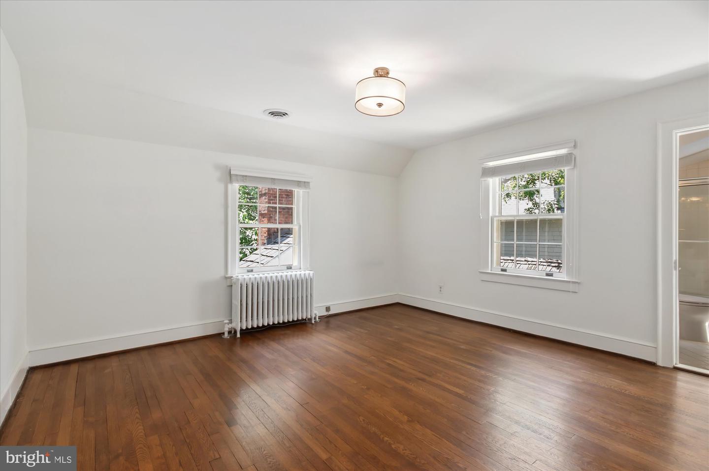 3614 N ABINGDON ST, ARLINGTON, Virginia 22207, 4 Bedrooms Bedrooms, ,3 BathroomsBathrooms,Residential,For sale,3614 N ABINGDON ST,VAAR2061164 MLS # VAAR2061164