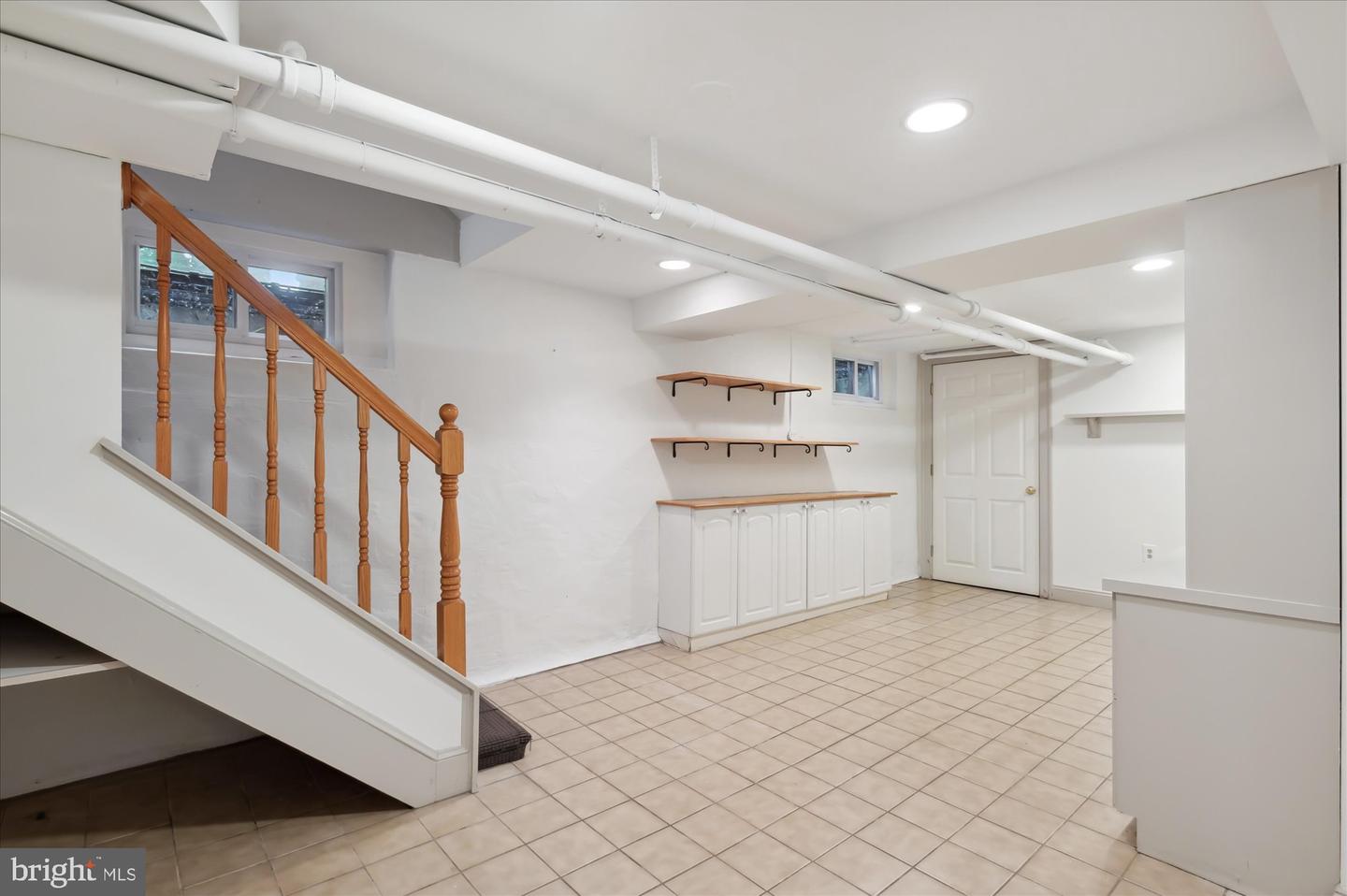 3614 N ABINGDON ST, ARLINGTON, Virginia 22207, 4 Bedrooms Bedrooms, ,3 BathroomsBathrooms,Residential,For sale,3614 N ABINGDON ST,VAAR2061164 MLS # VAAR2061164
