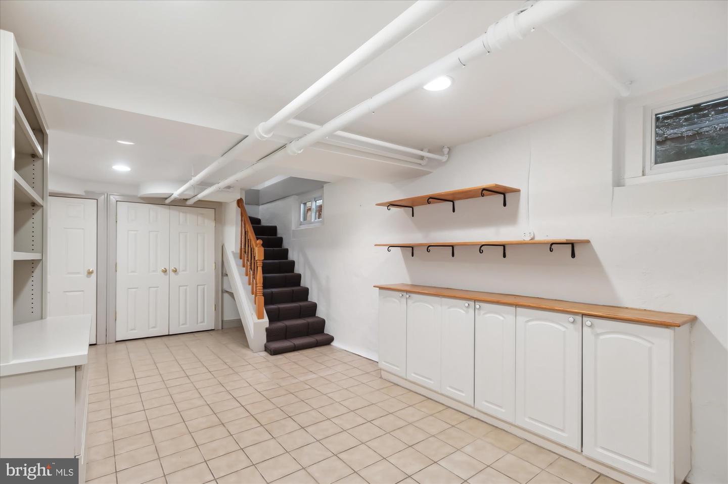 3614 N ABINGDON ST, ARLINGTON, Virginia 22207, 4 Bedrooms Bedrooms, ,3 BathroomsBathrooms,Residential,For sale,3614 N ABINGDON ST,VAAR2061164 MLS # VAAR2061164