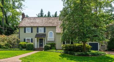 3614 N ABINGDON ST, ARLINGTON, Virginia 22207, 4 Bedrooms Bedrooms, ,3 BathroomsBathrooms,Residential,For sale,3614 N ABINGDON ST,VAAR2061164 MLS # VAAR2061164