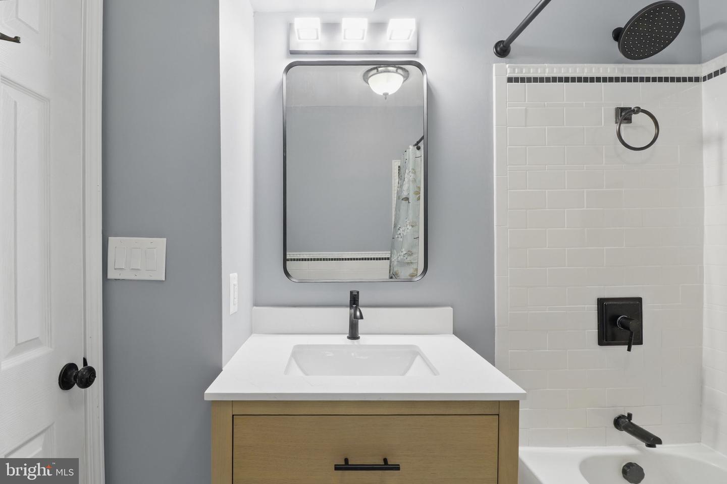 2714 10TH ST NE, WASHINGTON, District Of Columbia 20018, 3 Bedrooms Bedrooms, ,3 BathroomsBathrooms,Residential,For sale,2714 10TH ST NE,DCDC2211420 MLS # DCDC2211420