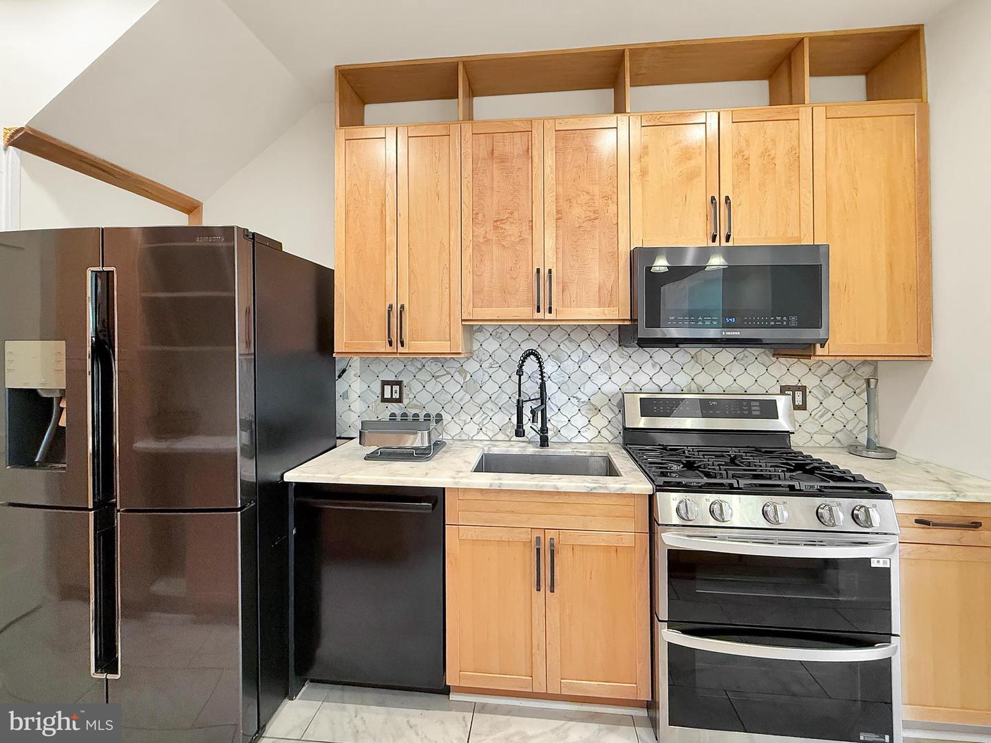 2714 10TH ST NE, WASHINGTON, District Of Columbia 20018, 3 Bedrooms Bedrooms, ,3 BathroomsBathrooms,Residential,For sale,2714 10TH ST NE,DCDC2211420 MLS # DCDC2211420