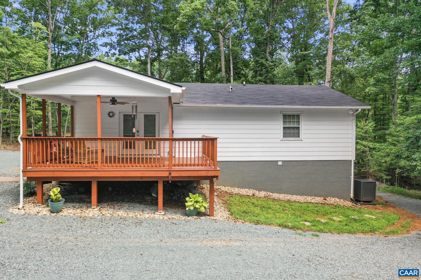 4489 WOODS EDGE RD, TROY, Virginia 22974, 3 Bedrooms Bedrooms, ,2 BathroomsBathrooms,Residential,For sale,4489 WOODS EDGE RD,666977 MLS # 666977