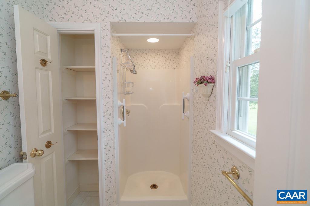 3375 PREDDY CREEK RD, CHARLOTTESVILLE, Virginia 22911, 4 Bedrooms Bedrooms, ,2 BathroomsBathrooms,Residential,For sale,3375 PREDDY CREEK RD,666978 MLS # 666978