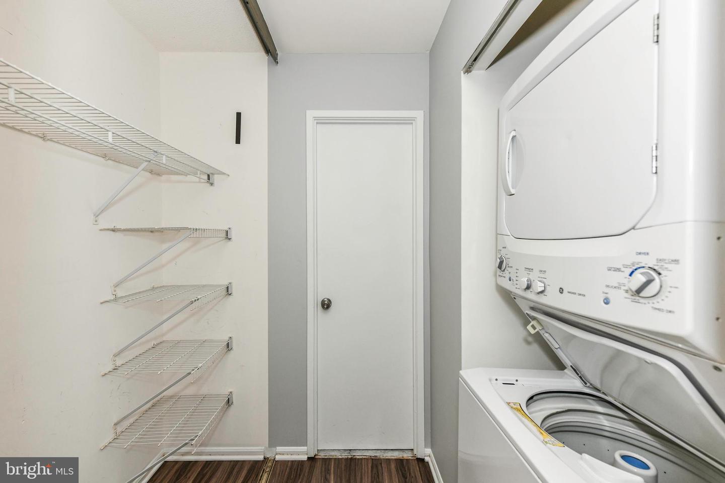 900 N STAFFORD ST #1112, ARLINGTON, Virginia 22203, 1 Bedroom Bedrooms, 6 Rooms Rooms,1 BathroomBathrooms,Residential,For sale,900 N STAFFORD ST #1112,VAAR2061148 MLS # VAAR2061148