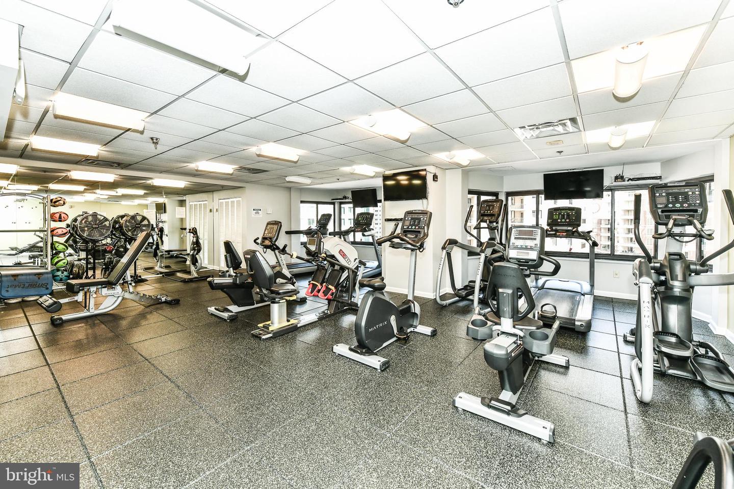 900 N STAFFORD ST #1112, ARLINGTON, Virginia 22203, 1 Bedroom Bedrooms, 6 Rooms Rooms,1 BathroomBathrooms,Residential,For sale,900 N STAFFORD ST #1112,VAAR2061148 MLS # VAAR2061148