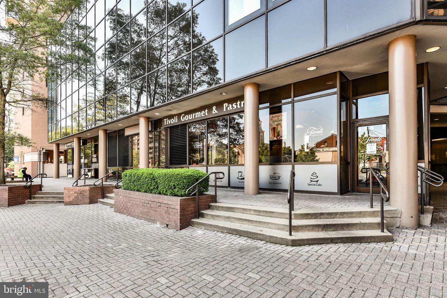 900 N STAFFORD ST #1112, ARLINGTON, Virginia 22203, 1 Bedroom Bedrooms, 6 Rooms Rooms,1 BathroomBathrooms,Residential,For sale,900 N STAFFORD ST #1112,VAAR2061148 MLS # VAAR2061148