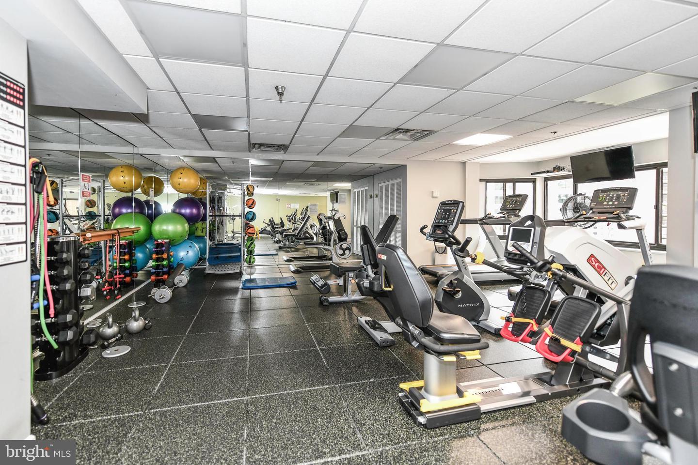 900 N STAFFORD ST #1112, ARLINGTON, Virginia 22203, 1 Bedroom Bedrooms, 6 Rooms Rooms,1 BathroomBathrooms,Residential,For sale,900 N STAFFORD ST #1112,VAAR2061148 MLS # VAAR2061148